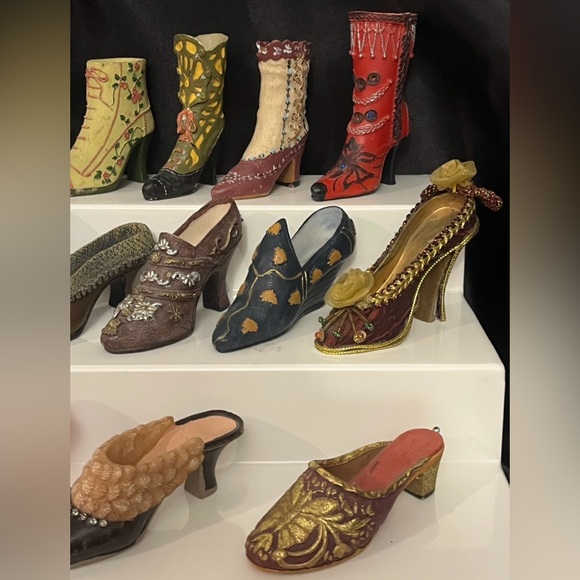 Miniature Shoe & Boot Collectibles - Lot of 13 + Free Frame - Picture 8 of 10